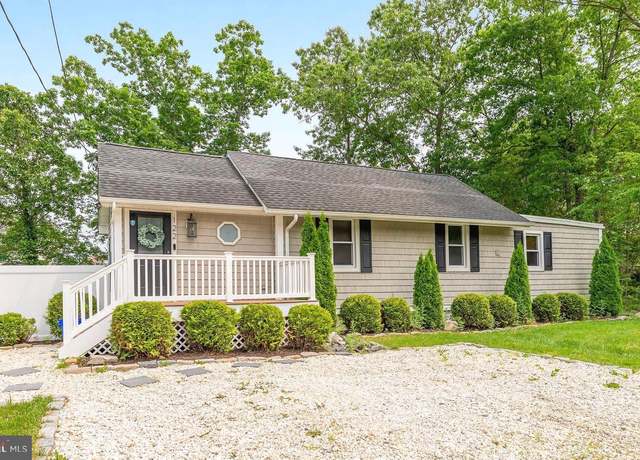 Property at 122 Carver Ave, Egg Harbor Township, NJ 08234, 3 beds, 2 baths