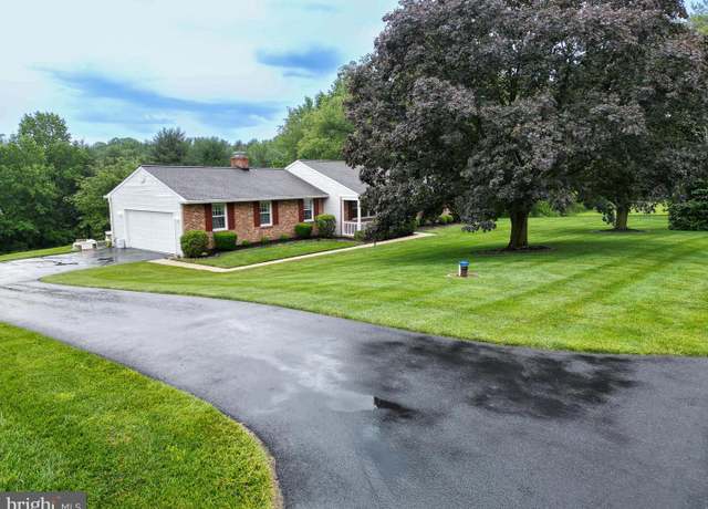 Property at 219 Skycrest Dr, Landenberg, PA 19350, 3 beds, 2 baths