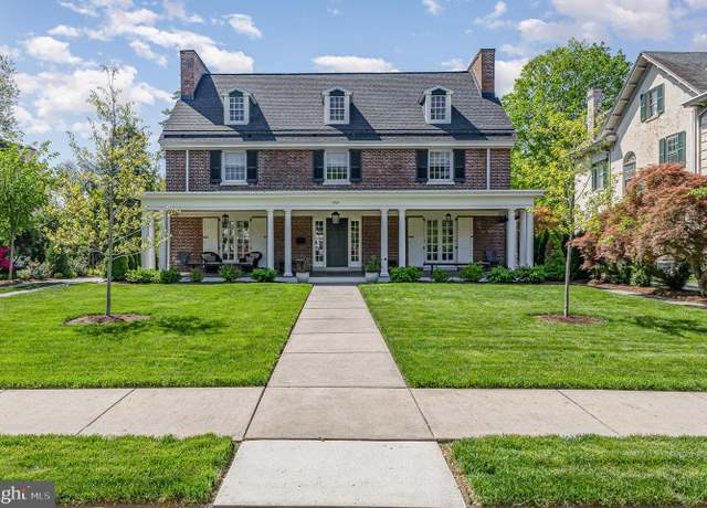 Property at 1064 Wheatland Ave, Lancaster, PA 17603, 7 beds, 3.5 baths