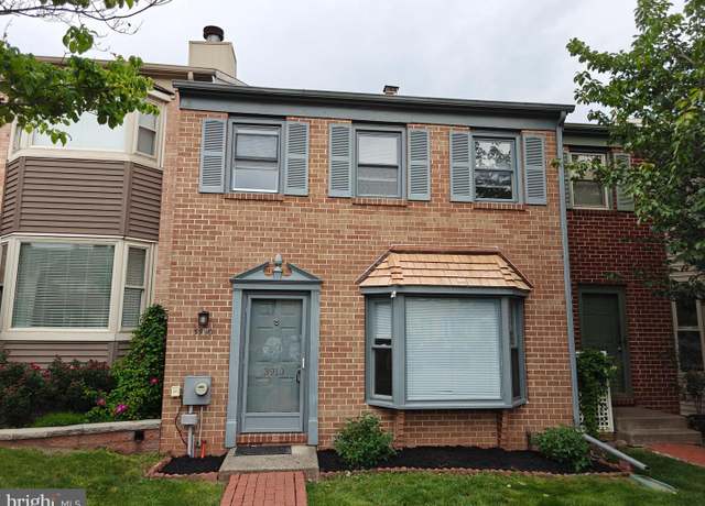 Property at 3910 Gatehouse Ln, Skippack, PA 19474, 3 beds, 2.5 baths
