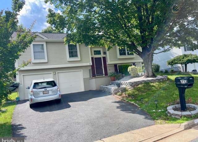 Property at 313 Samantha Dr, Sterling, VA 20164, 3 beds, 3 baths