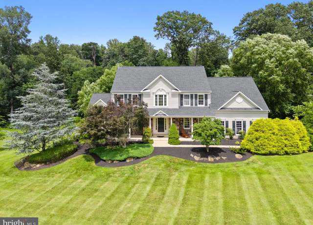 Property at 16904 Golden Leaf Ct, Hamilton, VA 20158, 4 beds, 5.5 baths