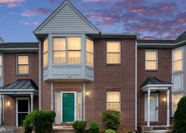 Property at 309 Braemar Pl, Fredericksburg, VA 22405, 3 beds, 3.5 baths