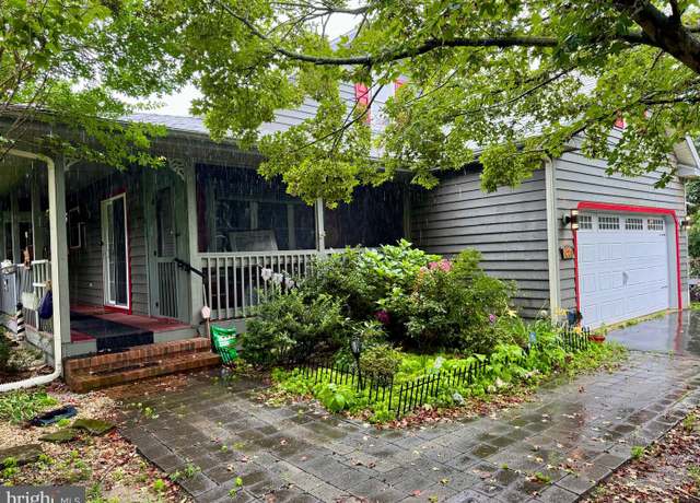 Property at 131 Lakeside Dr, Lewes, DE 19958, 3 beds, 2 baths