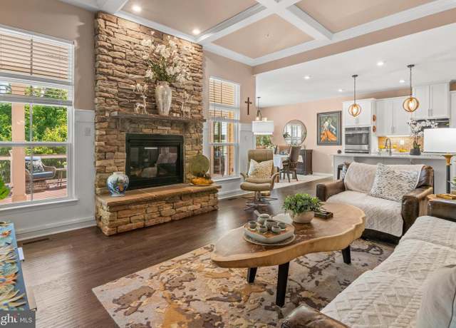 Property at 3058 Sunny Ridge Dr, Odenton, MD 21113, 5 beds, 4 baths