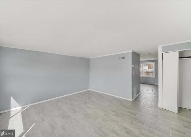 Property at 7952 Eastdale Rd, Baltimore, MD 21224, 3 beds, 1 bath