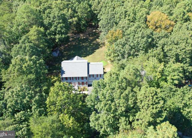 Property at 21039 Woodmere Dr, Leonardtown, MD 20650, 5 beds, 2.5 baths
