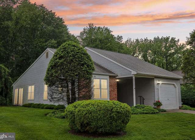 Property at 38 Falmouth Dr, Mount Laurel, NJ 08054, 2 beds, 2 baths