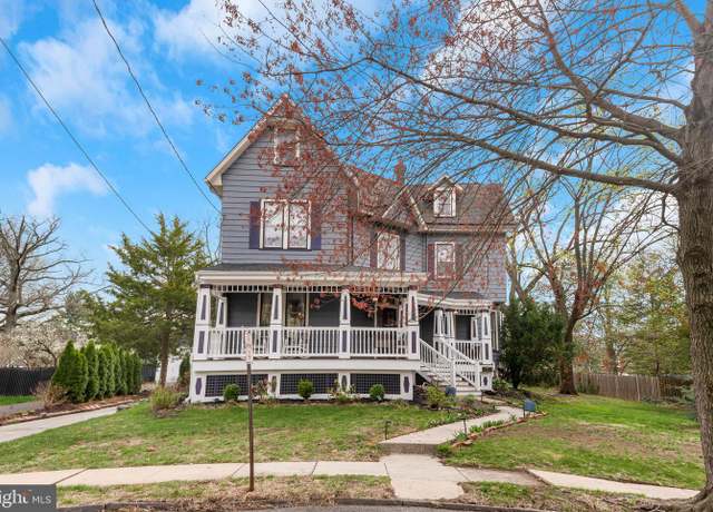 Property at 618 Park Ave, Collingswood, NJ 08108, 5 beds, 4 baths