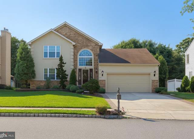 Property at 11 Moray Ln, Sewell, NJ 08080, 3 beds, 2.5 baths
