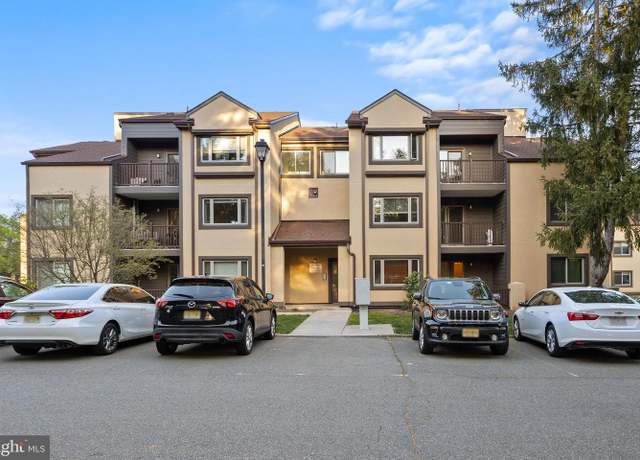 Property at 3231 Sayre Dr, Plainsboro, NJ 08536, 2 beds, 1 bath