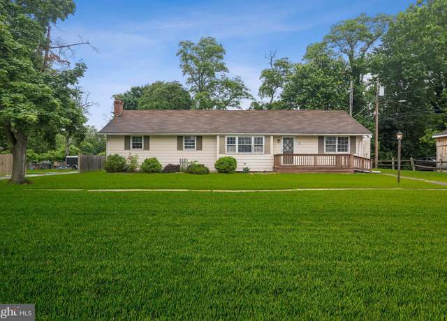 Property at 12 Main S, Quinton, NJ 08072, 4 beds, 1.5 baths