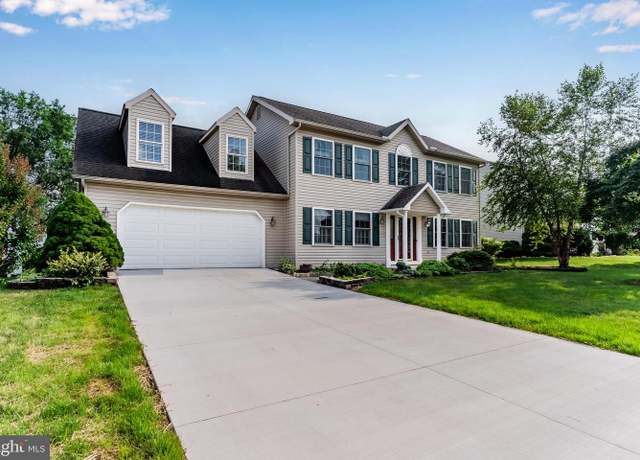 Property at 224 Skyline Vw, Carlisle, PA 17013, 3 beds, 3 baths