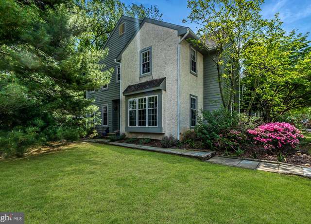 Property at 162 Nottingham Ct, Aston, PA 19014, 3 beds, 2.5 baths