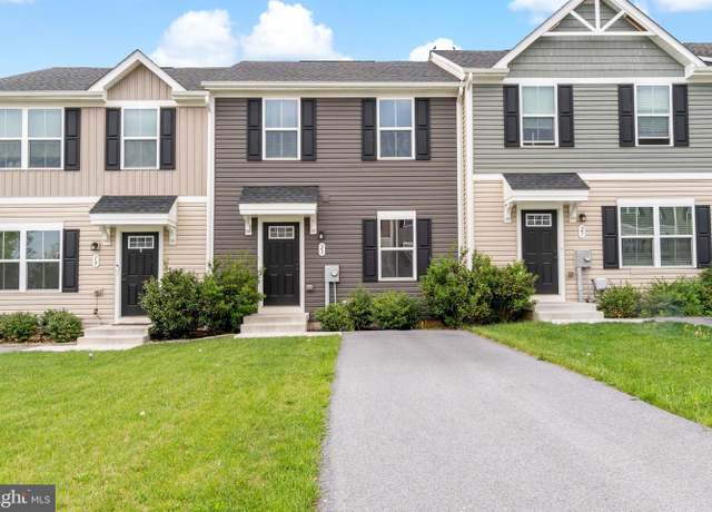 Property at 23 Chincoteague Ln, Martinsburg, WV 25403, 3 beds, 2.5 baths