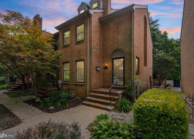 Property at 912 N Bancroft Pkwy, Wilmington, DE 19805, 3 beds, 2.5 baths