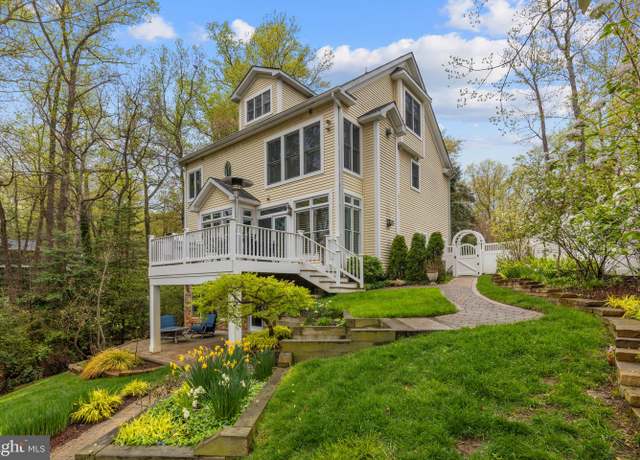Property at 2656-A Queen Anne Cir, Annapolis, MD 21403, 4 beds, 4.5 baths