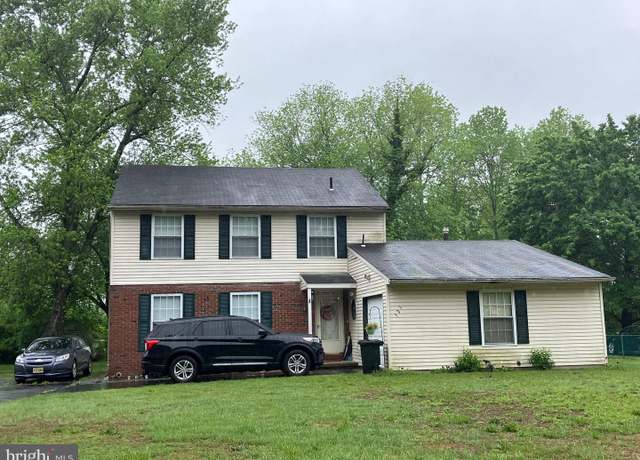 Property at 123 Oak Pines Blvd, Pemberton, NJ 08068, 4 beds, 2.5 baths