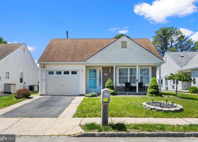Property at 53 Stockport Dr, Toms River, NJ 08757, 2 beds, 2 baths