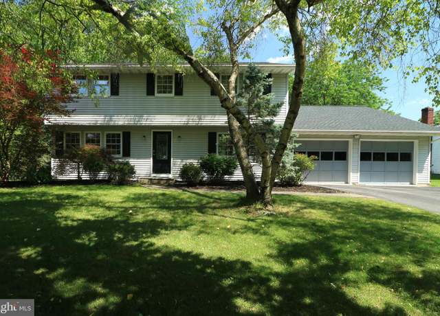 Property at 872 Bayberry Dr, State College, PA 16801, 4 beds, 2.5 baths