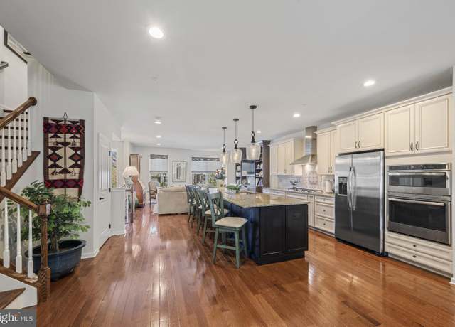 Property at 38 New Countryside Dr, West Chester, PA 19382, 4 beds, 3.5 baths