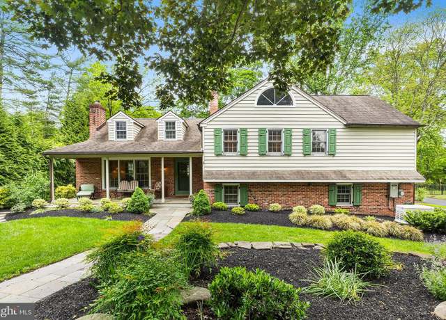 Property at 410 Heatherwood Ln, Devon, PA 19333, 4 beds, 2.5 baths