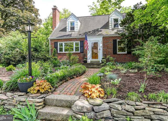 Property at 316 Arch St, Elizabethtown, PA 17022, 3 beds, 1.5 baths