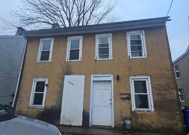 Property at 366 Apple St, Pottstown, PA 19464, 2 beds, 1 bath