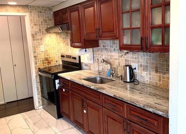 Property at 1001 City Ave Unit EE-1026, Wynnewood, PA 19096, 3 beds, 3 baths