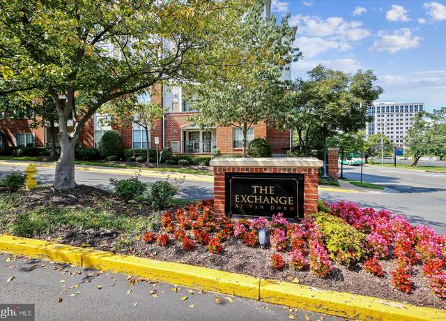 Property at 4862 Eisenhower Ave #458, Alexandria, VA 22304, 1 bed, 1 bath