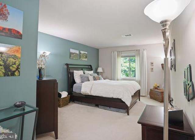 Property at 1521 Northgate Sq Unit 21-C, Reston, VA 20190, 3 beds, 2 baths