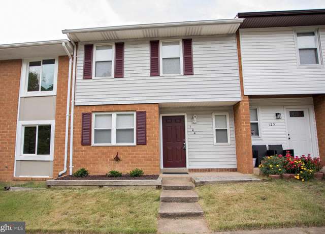 Property at 124 Oak Dr, Stafford, VA 22554, 3 beds, 1.5 baths
