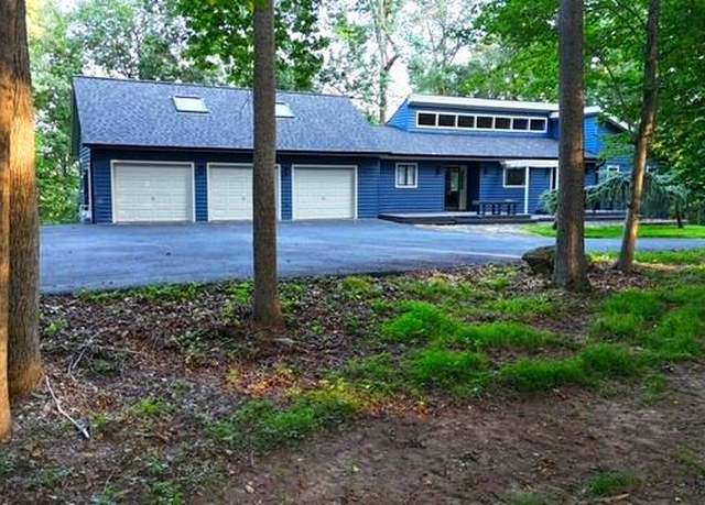 Property at 310 Piedmont Way, Martinsburg, WV 25404, 4 beds, 4 baths
