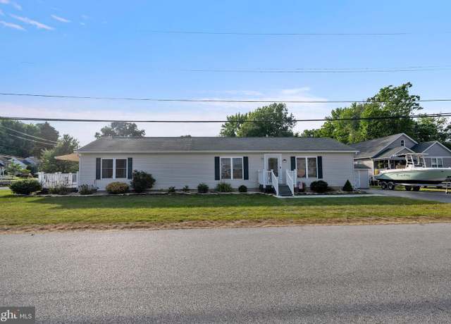 Property at 13102 Patuxent Rd, Middle River, MD 21220, 3 beds, 1.5 baths