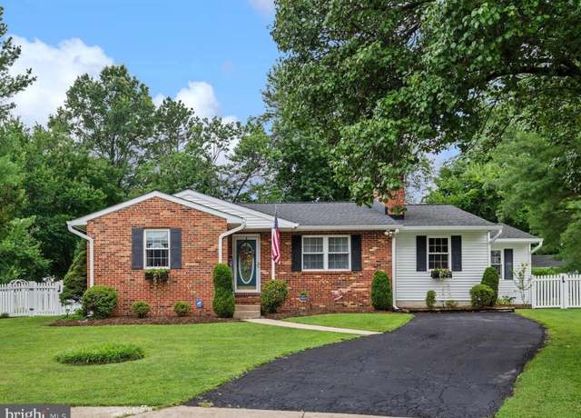 Property at 22 Turk Garth, Baltimore, MD 21228, 3 beds, 2.5 baths
