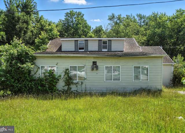Property at 912 N Bridge St, Elkton, MD 21921, 3 beds, 1 bath