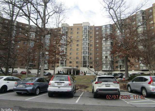 Property at 15101 Interlachen Dr Unit 1-920, Silver Spring, MD 20906, 2 beds, 2 baths