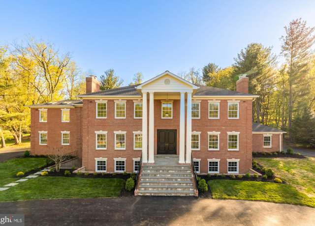 Property at 10821 Barn Wood Ln, Potomac, MD 20854, 6 beds, 5.5 baths