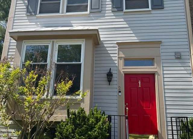 Property at 2 Autumn Flower Ln, Gaithersburg, MD 20878, 3 beds, 3.5 baths