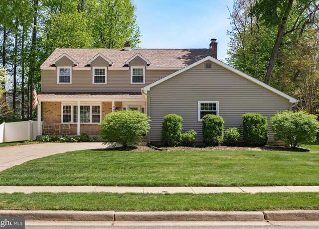 Property at 731 Liberty Rd, Mount Laurel, NJ 08054, 4 beds, 2.5 baths