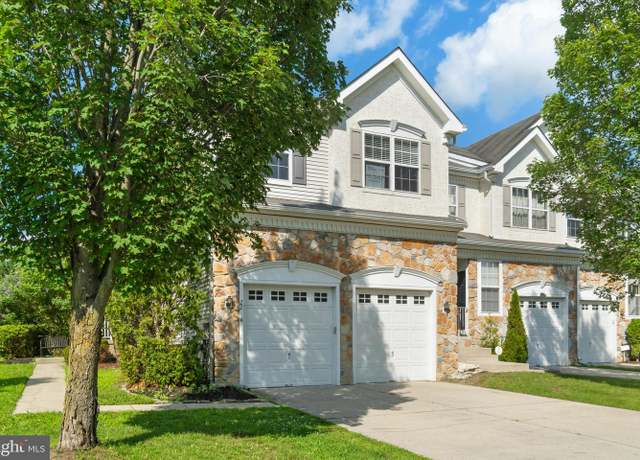 Property at 22 Weaver Dr, Marlton, NJ 08053, 3 beds, 2.5 baths