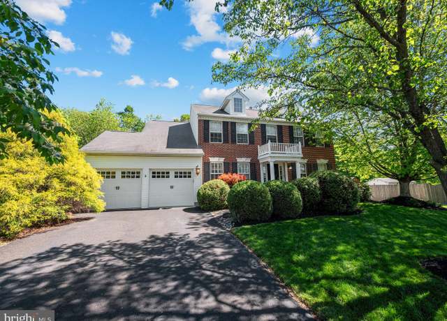 Property at 137 Buttercup Blvd, Warrington, PA 18976, 4 beds, 2.5 baths