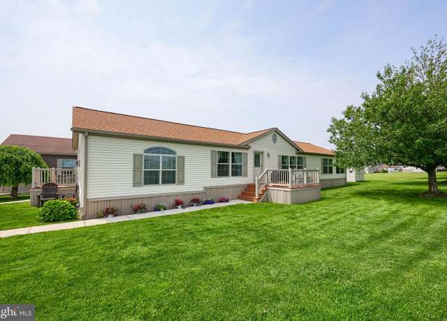 Property at 22 Sarah Ave, New Holland, PA 17557, 3 beds, 2 baths