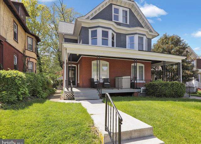 Property at 207 S 2nd St, Lebanon, PA 17042, 3 beds, 1.5 baths