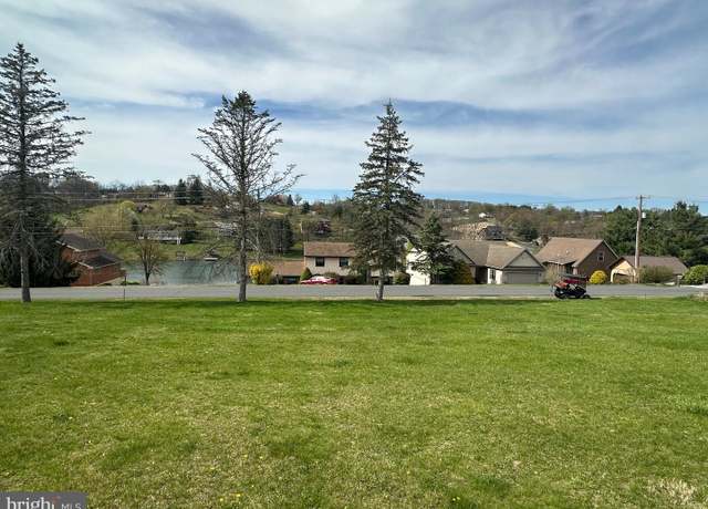 Property at 211 Wynonah Dr, Auburn, PA 17922