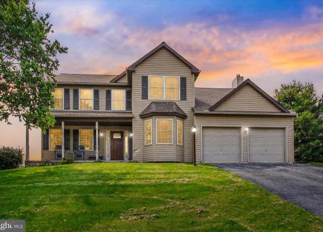 Property at 2810 Admire Springs Dr, Dover, PA 17315, 4 beds, 2.5 baths