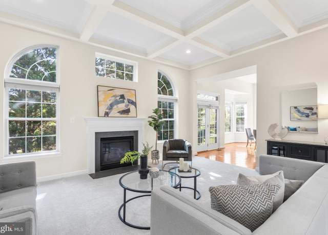 Property at 4509 Rhett Ln, Fairfax, VA 22030, 4 beds, 3.5 baths