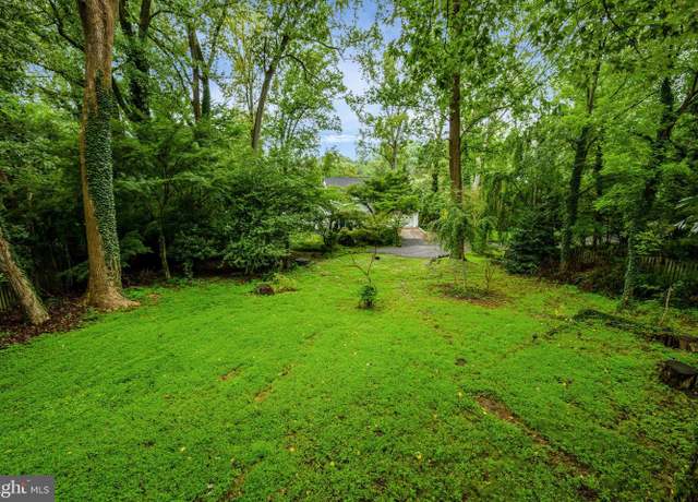 Property at 1616 6th Pl, Mclean, VA 22101, 4 beds, 3 baths