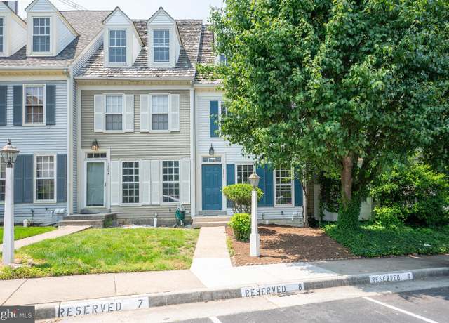 Property at 12852 Mill House Ct, Woodbridge, VA 22192, 2 beds, 3.5 baths