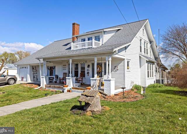 Property at 133 Mason St, Broadway, VA 22815, 6 beds, 4 baths